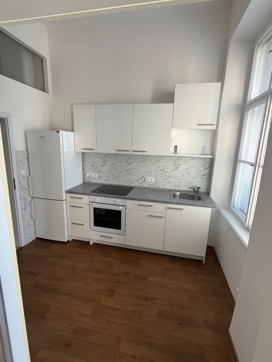 1 bedroom flat to rent, 43 m², třída Kpt. Jaroše, Brno, Jihomoravský Region 1 bedroom flat to rent, 43 m², třída Kpt. Jaroše, Brno, Jihomoravský Region