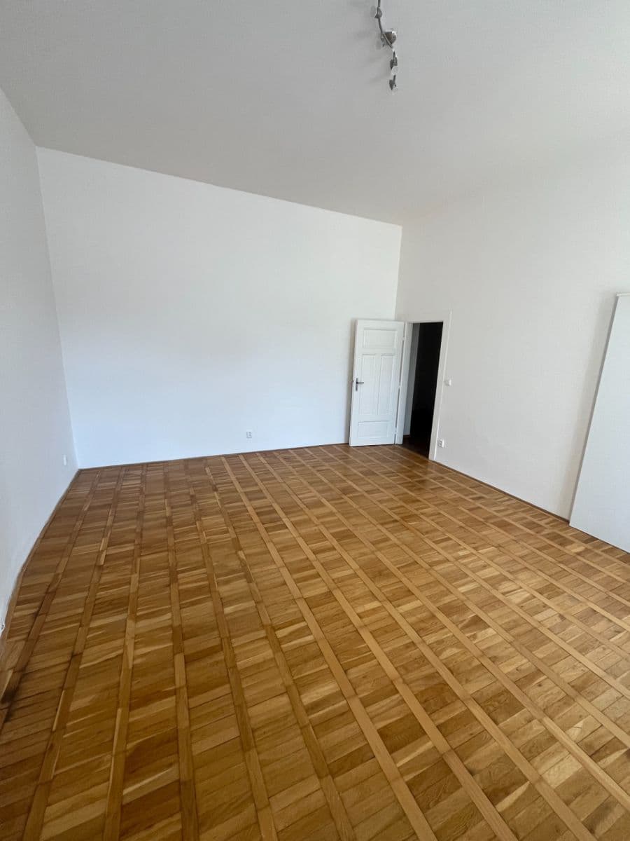 1 bedroom flat to rent, 43 m², třída Kpt. Jaroše, Brno, Jihomoravský Region 1 bedroom flat to rent, 43 m², třída Kpt. Jaroše, Brno, Jihomoravský Region