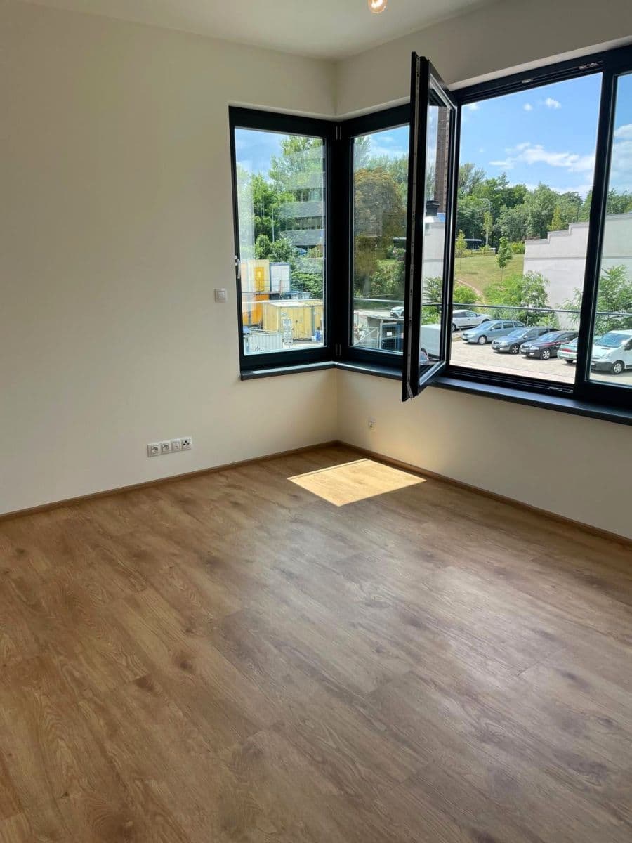 2 bedroom with open-plan kitchen flat for sale, 84 m², Vojenova, Prague, Prague 2 bedroom with open-plan kitchen flat for sale, 84 m², Vojenova, Prague, Prague