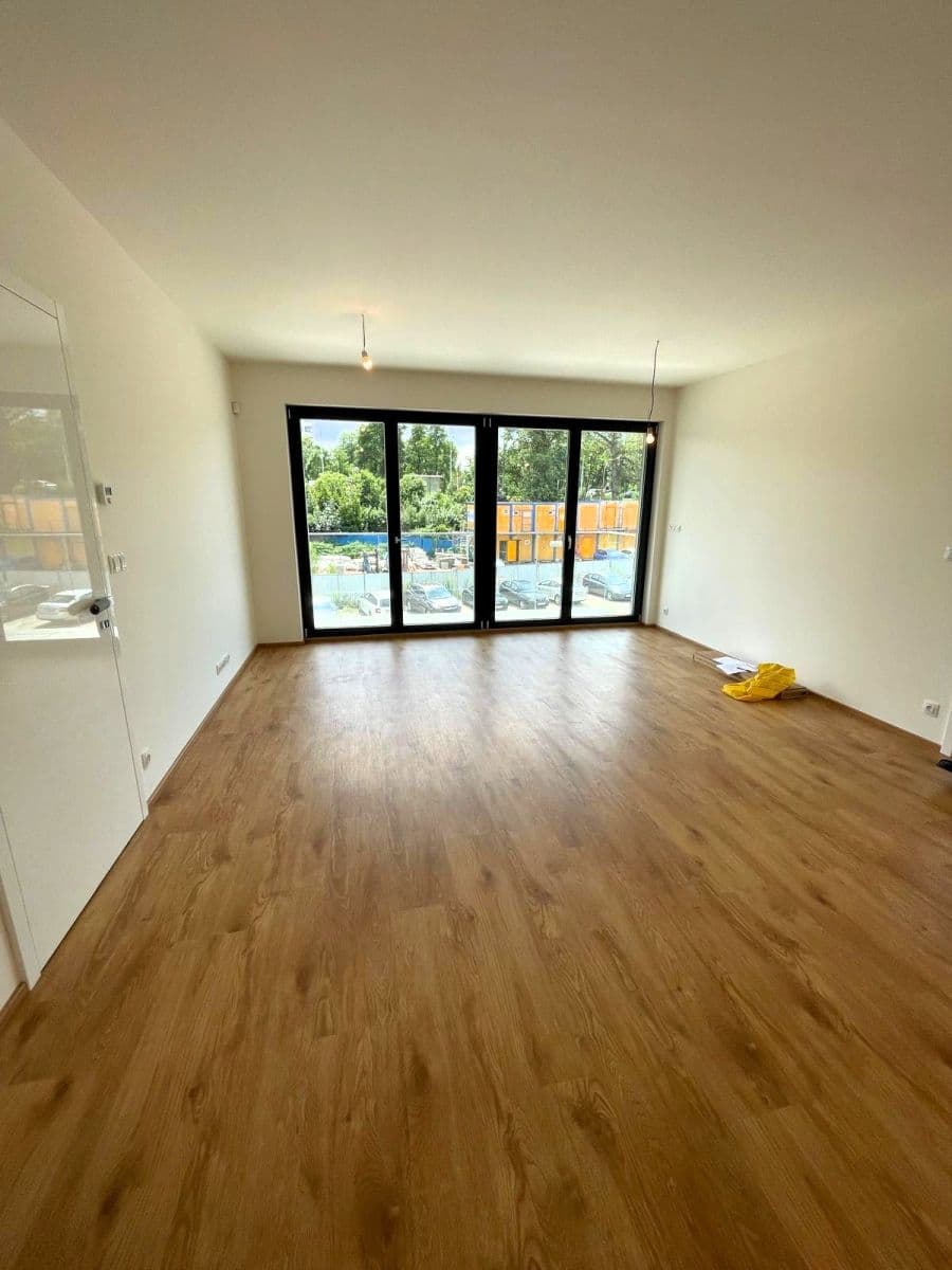 2 bedroom with open-plan kitchen flat for sale, 84 m², Vojenova, Prague, Prague 2 bedroom with open-plan kitchen flat for sale, 84 m², Vojenova, Prague, Prague