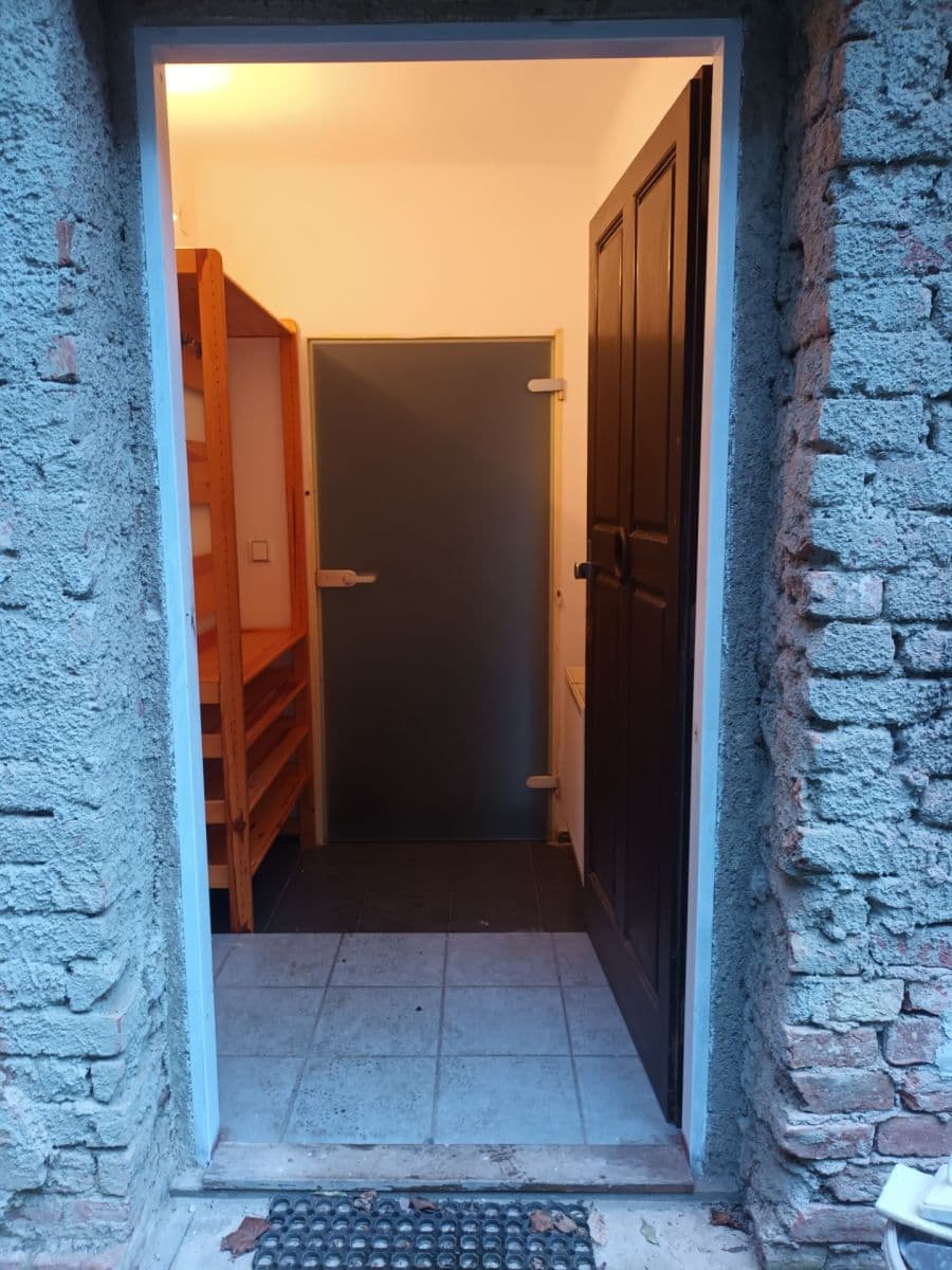 2 bedroom with open-plan kitchen flat to rent, 72 m², Veslařská, Brno, Jihomoravský Region 2 bedroom with open-plan kitchen flat to rent, 72 m², Veslařská, Brno, Jihomoravský Region