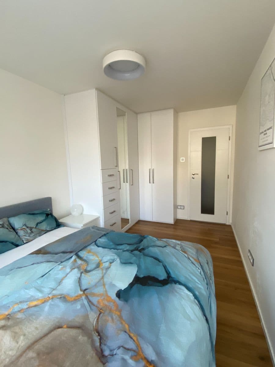 2 bedroom with open-plan kitchen flat to rent, 55 m², Žateckých, Prague, Prague 2 bedroom with open-plan kitchen flat to rent, 55 m², Žateckých, Prague, Prague