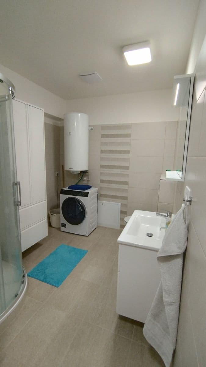 2 bedroom with open-plan kitchen flat for sale, 110 m², Palackého náměstí, Vlašim, Středočeský Region 2 bedroom with open-plan kitchen flat for sale, 110 m², Palackého náměstí, Vlašim, Středočeský Region