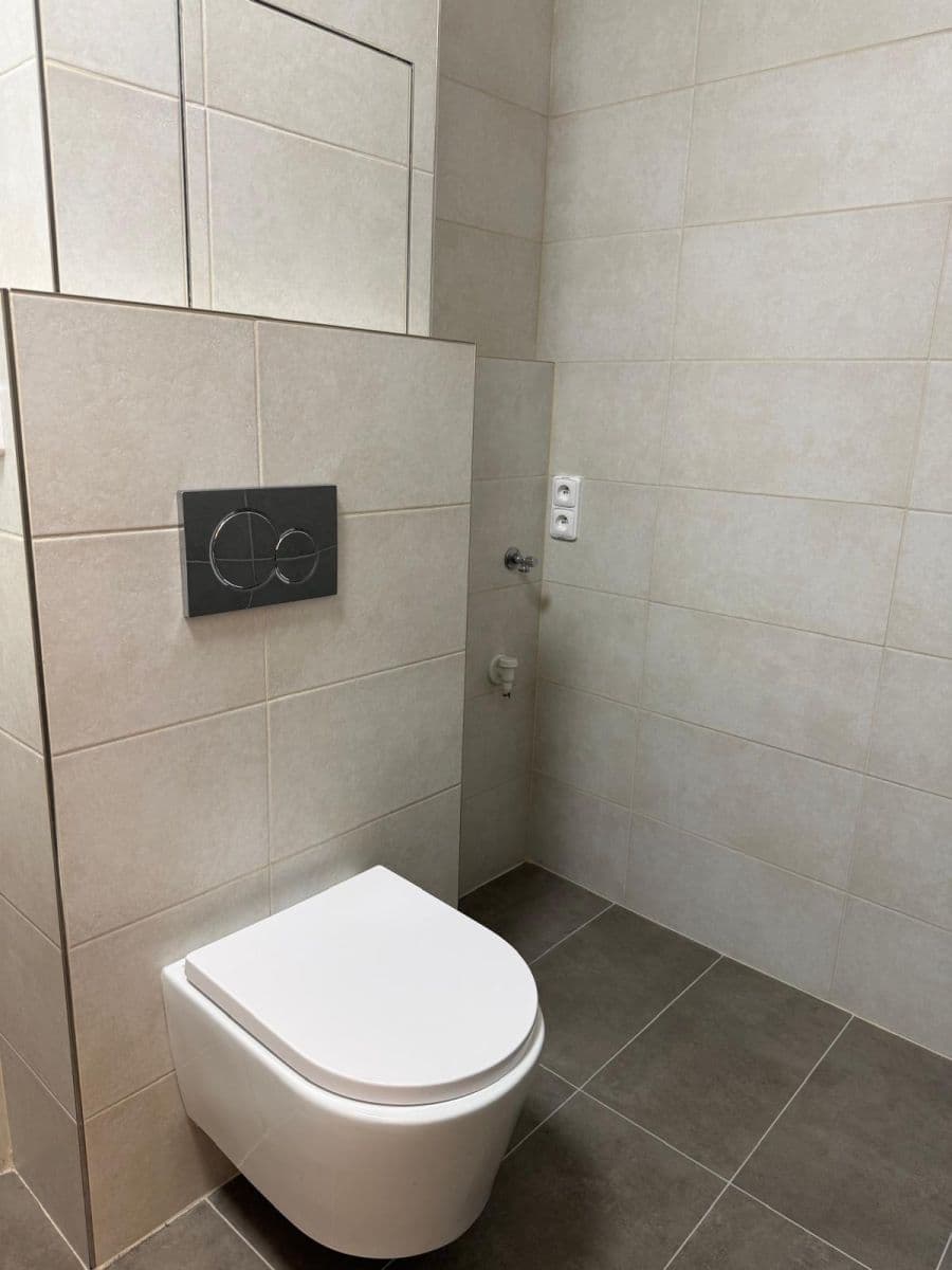 2 bedroom with open-plan kitchen flat to rent, 70 m², V Olšinách, Prague, Prague 2 bedroom with open-plan kitchen flat to rent, 70 m², V Olšinách, Prague, Prague