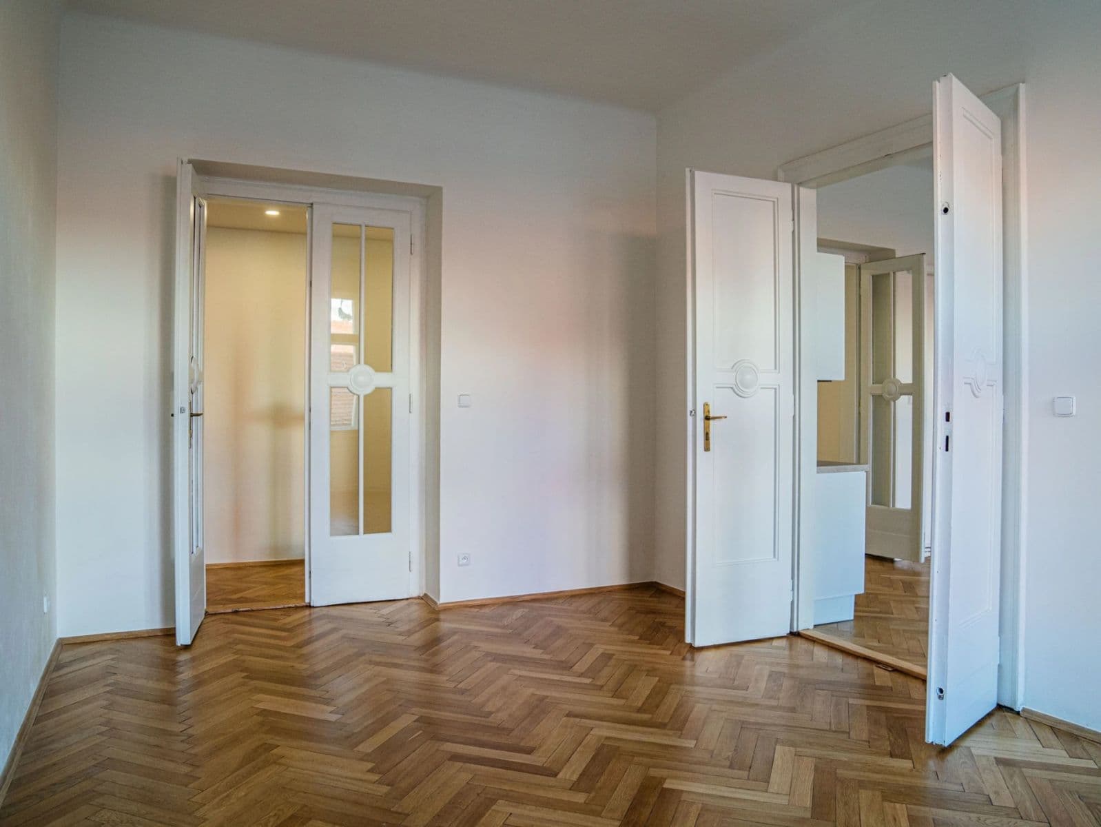 2 bedroom with open-plan kitchen flat for sale, 80 m², Růžová, Prague, Prague 2 bedroom with open-plan kitchen flat for sale, 80 m², Růžová, Prague, Prague