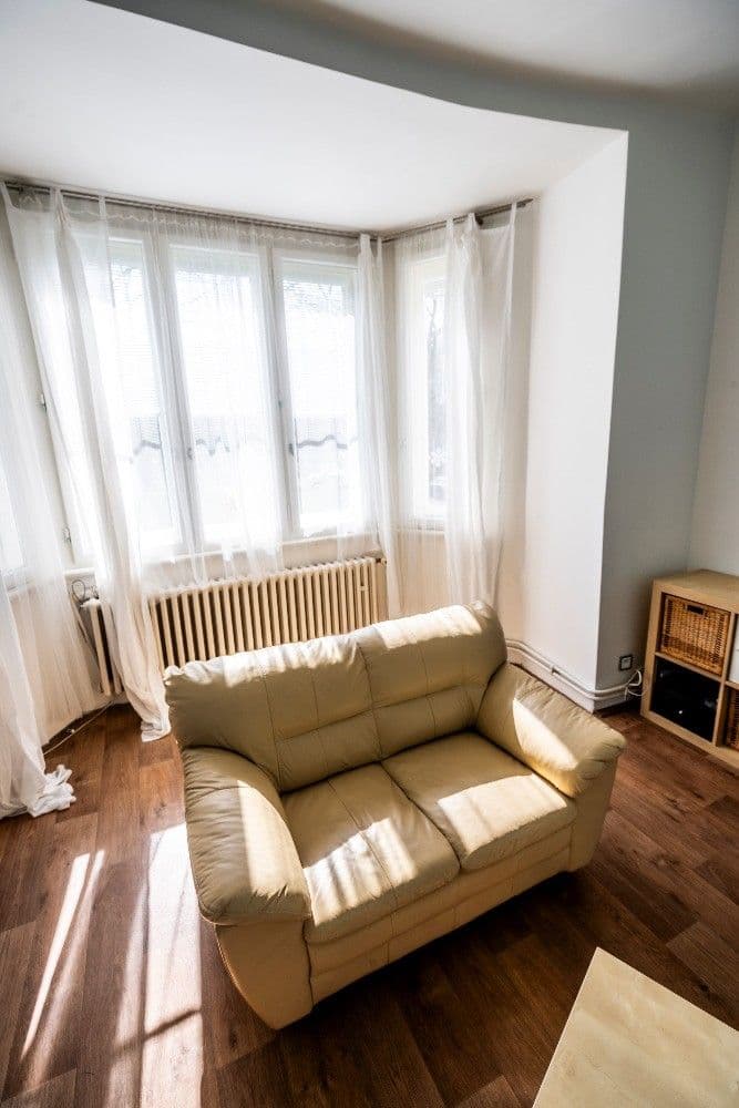 3 bedroom flat to rent, 103 m², Lotyšská, Prague, Prague 3 bedroom flat to rent, 103 m², Lotyšská, Prague, Prague