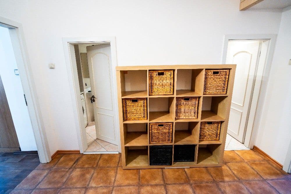 3 bedroom flat to rent, 103 m², Lotyšská, Prague, Prague 3 bedroom flat to rent, 103 m², Lotyšská, Prague, Prague