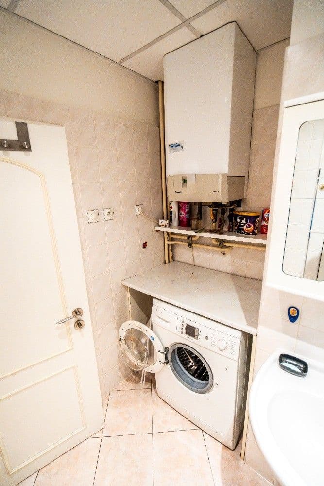 3 bedroom flat to rent, 103 m², Lotyšská, Prague, Prague 3 bedroom flat to rent, 103 m², Lotyšská, Prague, Prague