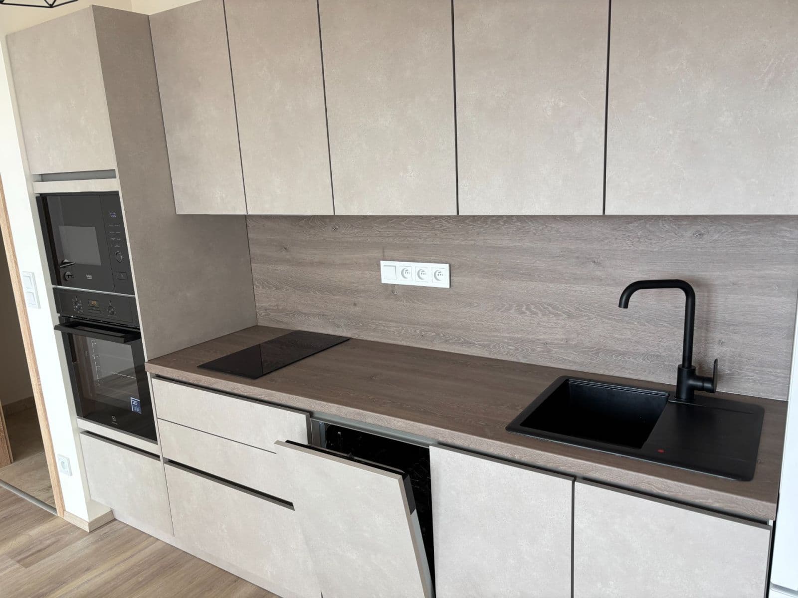 Studio flat to rent, 32 m², Hermanové, Prague, Prague Studio flat to rent, 32 m², Hermanové, Prague, Prague