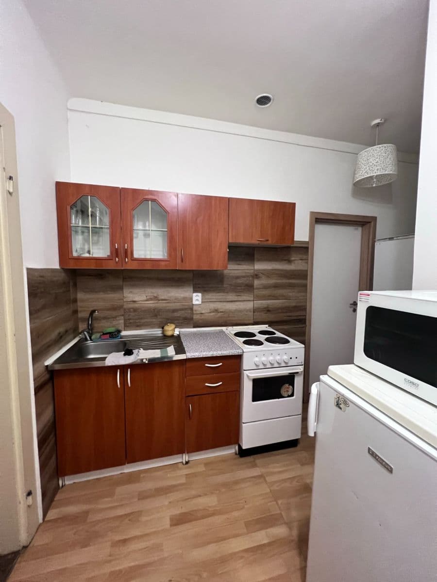 house to rent, 76 m², Čejkova, Brno, Jihomoravský Region house to rent, 76 m², Čejkova, Brno, Jihomoravský Region