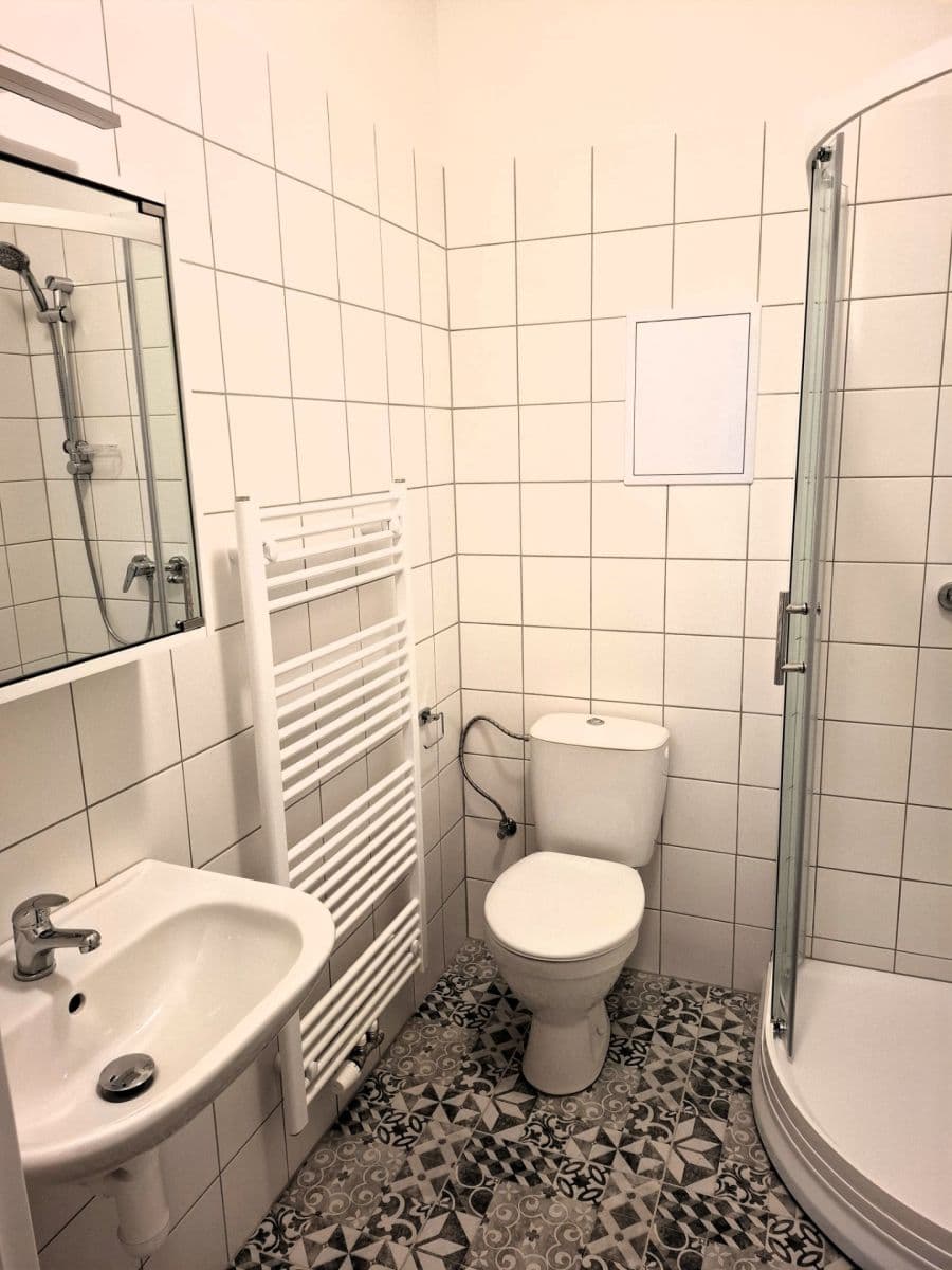 Studio flat to rent, 36 m², U Krčského nádraží, Prague, Prague Studio flat to rent, 36 m², U Krčského nádraží, Prague, Prague