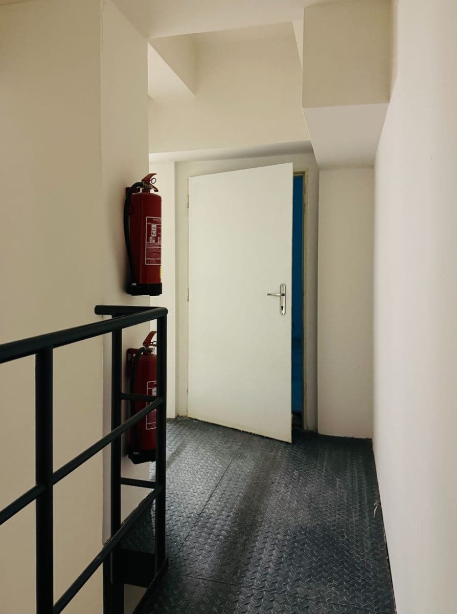 non-residential property to rent, 107 m², Vlašská, Prague, Prague non-residential property to rent, 107 m², Vlašská, Prague, Prague