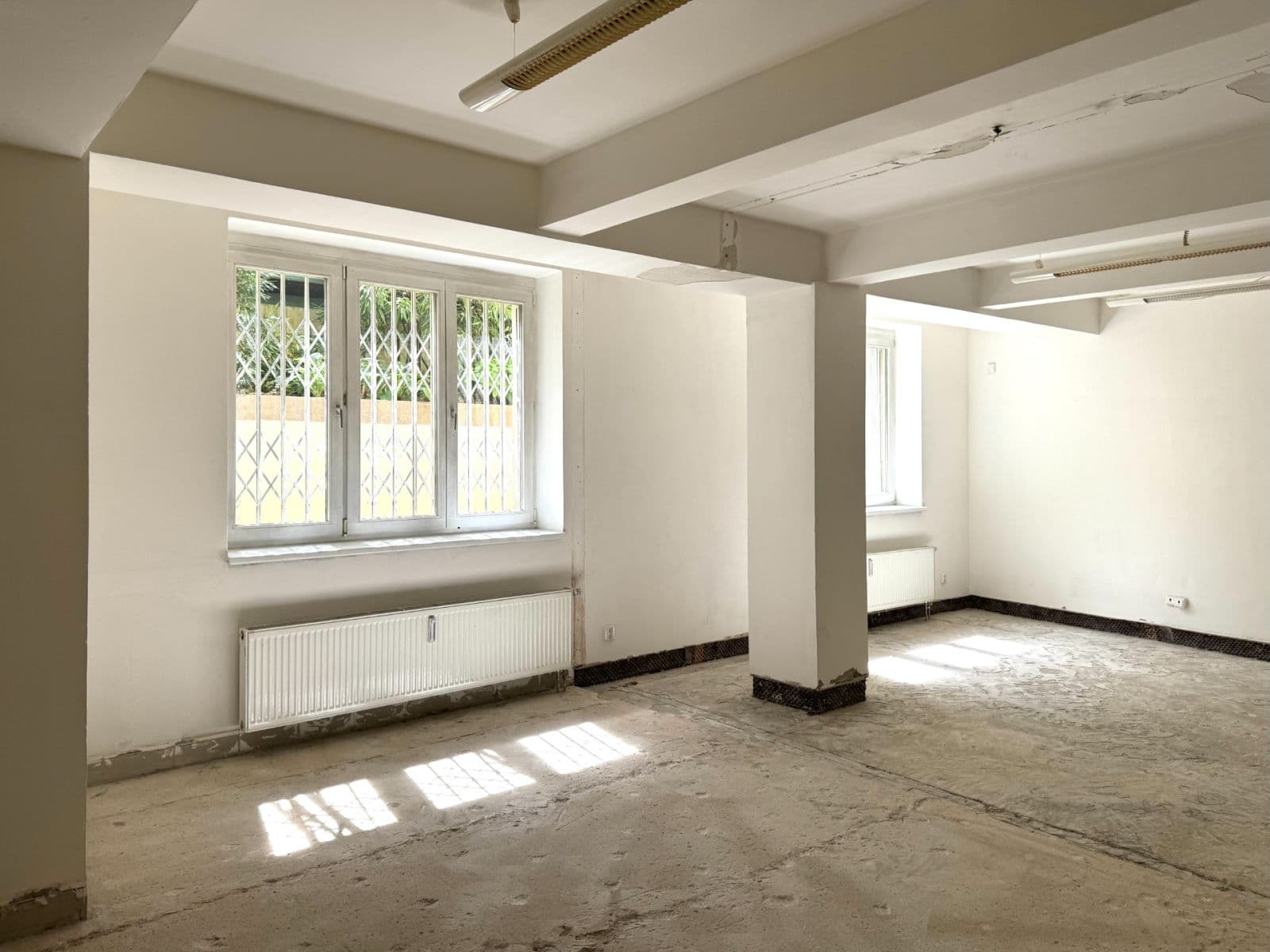 non-residential property to rent, 107 m², Vlašská, Prague, Prague non-residential property to rent, 107 m², Vlašská, Prague, Prague