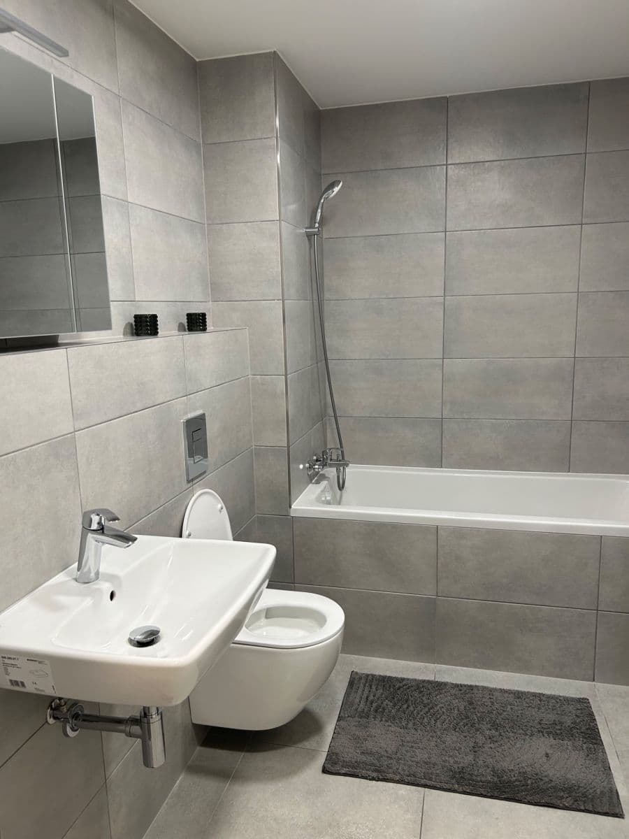 Studio flat to rent, 32 m², Douchova, Prague, Prague Studio flat to rent, 32 m², Douchova, Prague, Prague