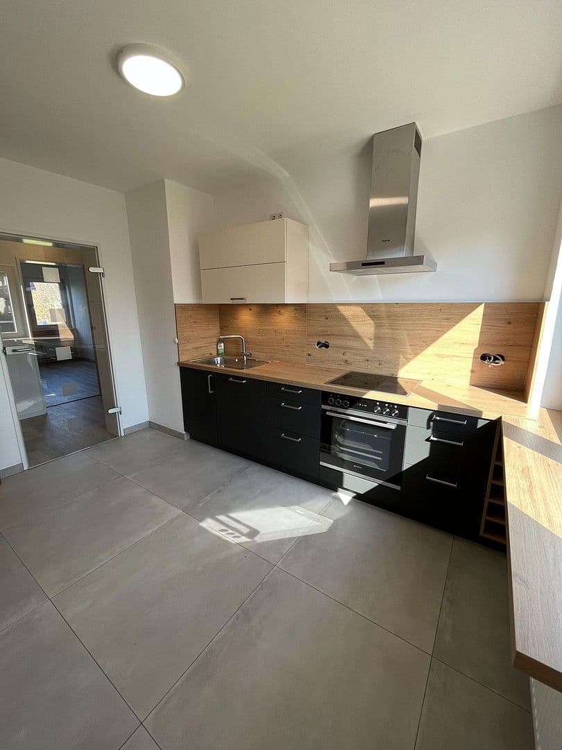 2 bedroom with open-plan kitchen flat to rent, 86 m², Möhrendorf, Bavaria 2 bedroom with open-plan kitchen flat to rent, 86 m², Möhrendorf, Bavaria