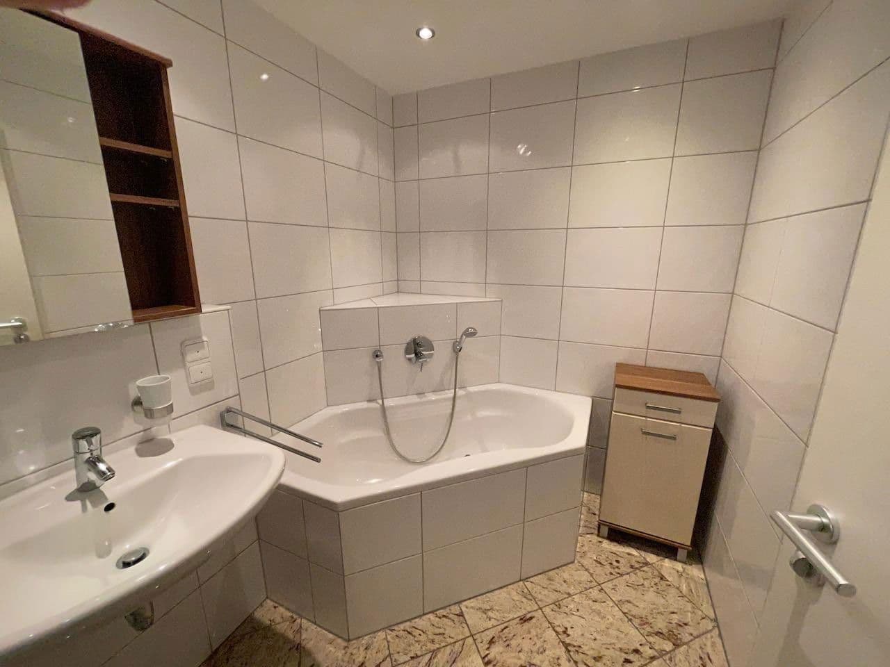 3 bedroom flat to rent, 108 m², Hattersheim am Main, Hesse 3 bedroom flat to rent, 108 m², Hattersheim am Main, Hesse