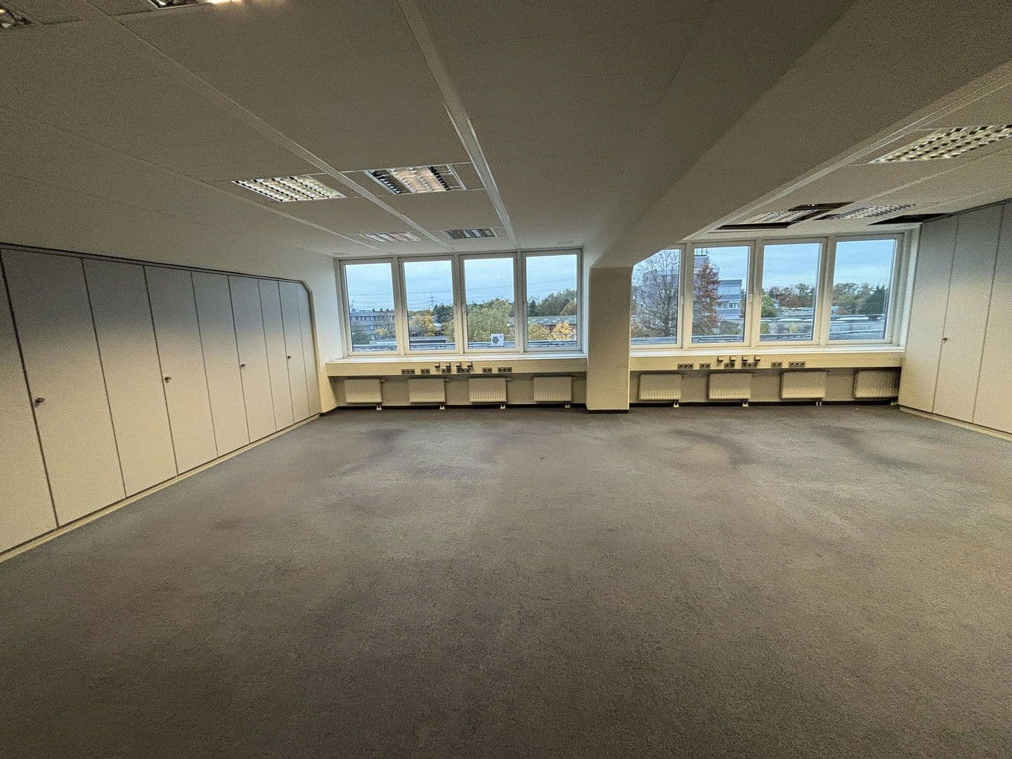 office to rent, 600 m², Moselstr. 14, Neuss, North Rhine-Westphalia office to rent, 600 m², Moselstr. 14, Neuss, North Rhine-Westphalia