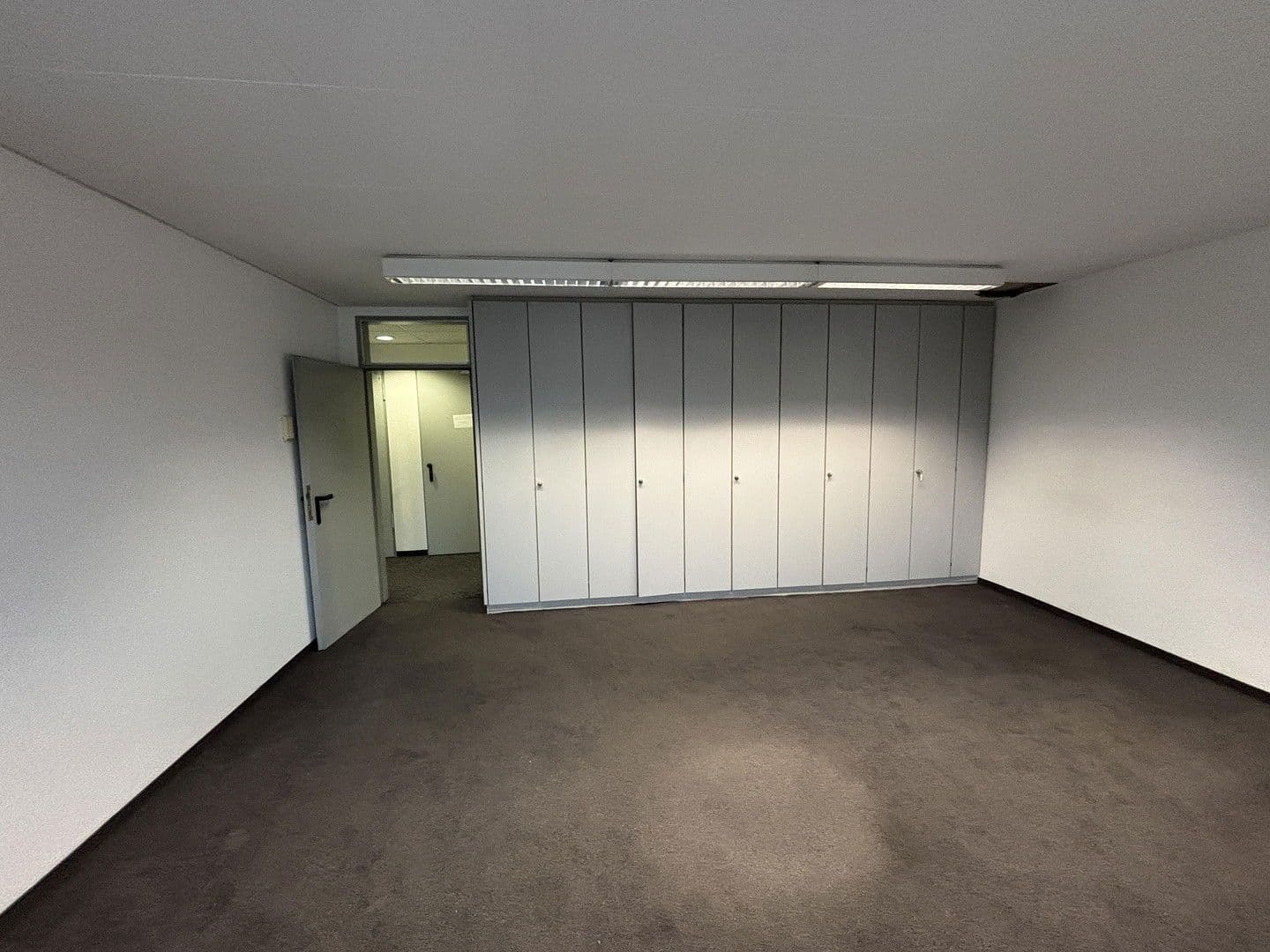 office to rent, 600 m², Moselstr. 14, Neuss, North Rhine-Westphalia office to rent, 600 m², Moselstr. 14, Neuss, North Rhine-Westphalia