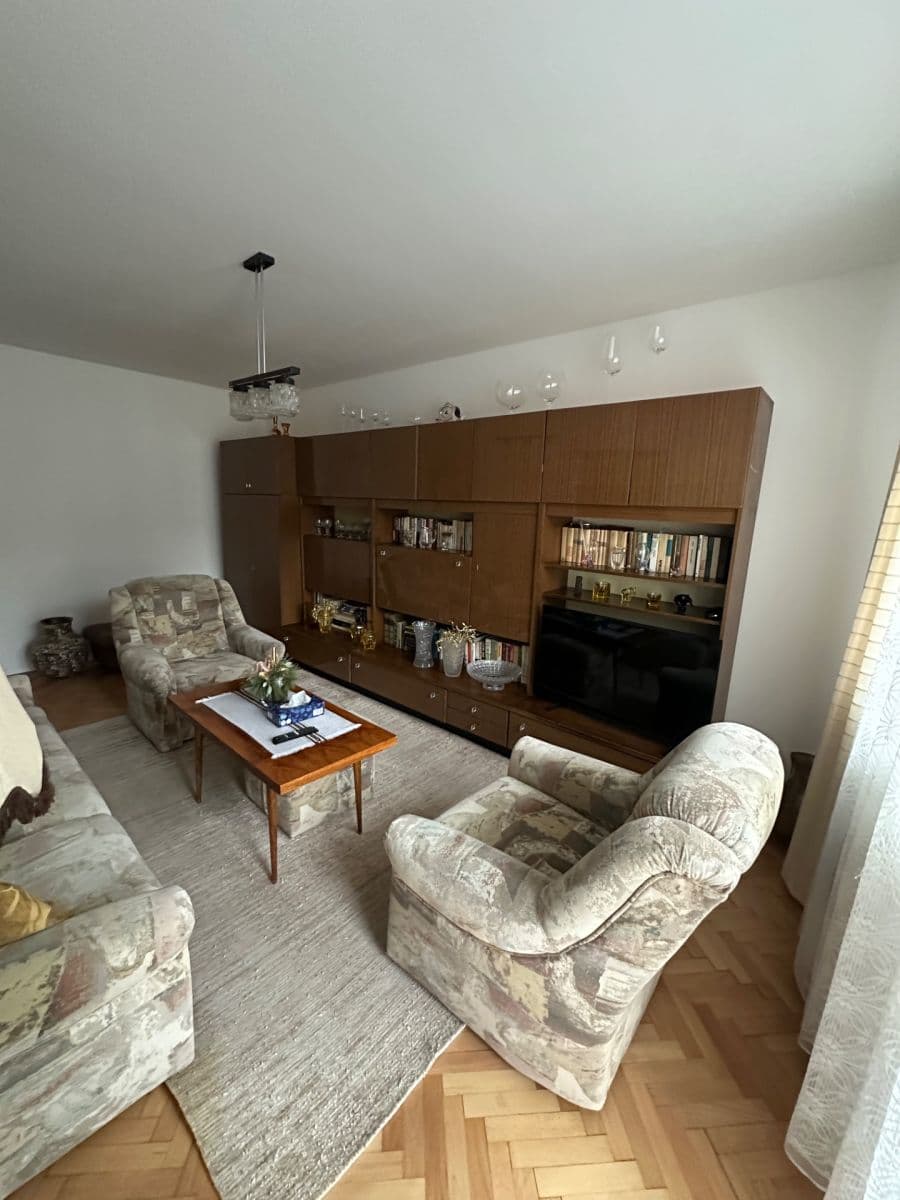 3 bedroom flat for sale, 67 m², Brigádníků, Karlovy Vary, Karlovarský Region 3 bedroom flat for sale, 67 m², Brigádníků, Karlovy Vary, Karlovarský Region