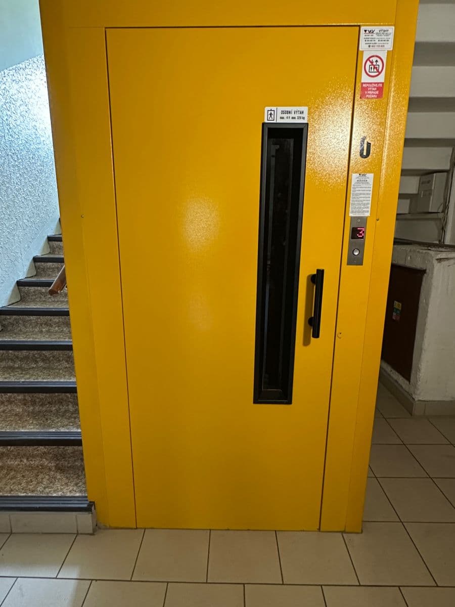 3 bedroom flat for sale, 67 m², Brigádníků, Karlovy Vary, Karlovarský Region 3 bedroom flat for sale, 67 m², Brigádníků, Karlovy Vary, Karlovarský Region