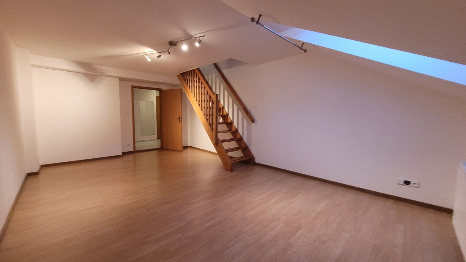 3 bedroom flat to rent, 72 m², Veletržní, Prague, Prague 3 bedroom flat to rent, 72 m², Veletržní, Prague, Prague