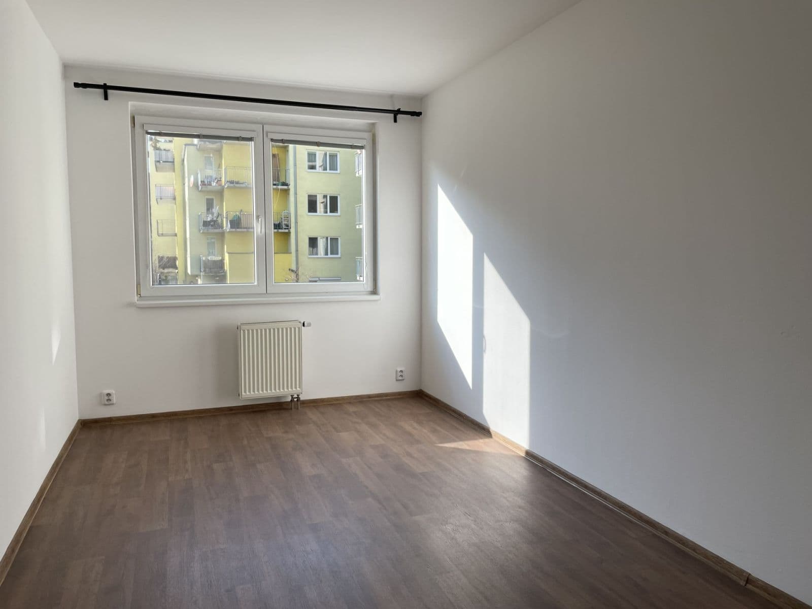 1 bedroom with open-plan kitchen flat to rent, 60 m², Blachutova, Prague, Prague 1 bedroom with open-plan kitchen flat to rent, 60 m², Blachutova, Prague, Prague