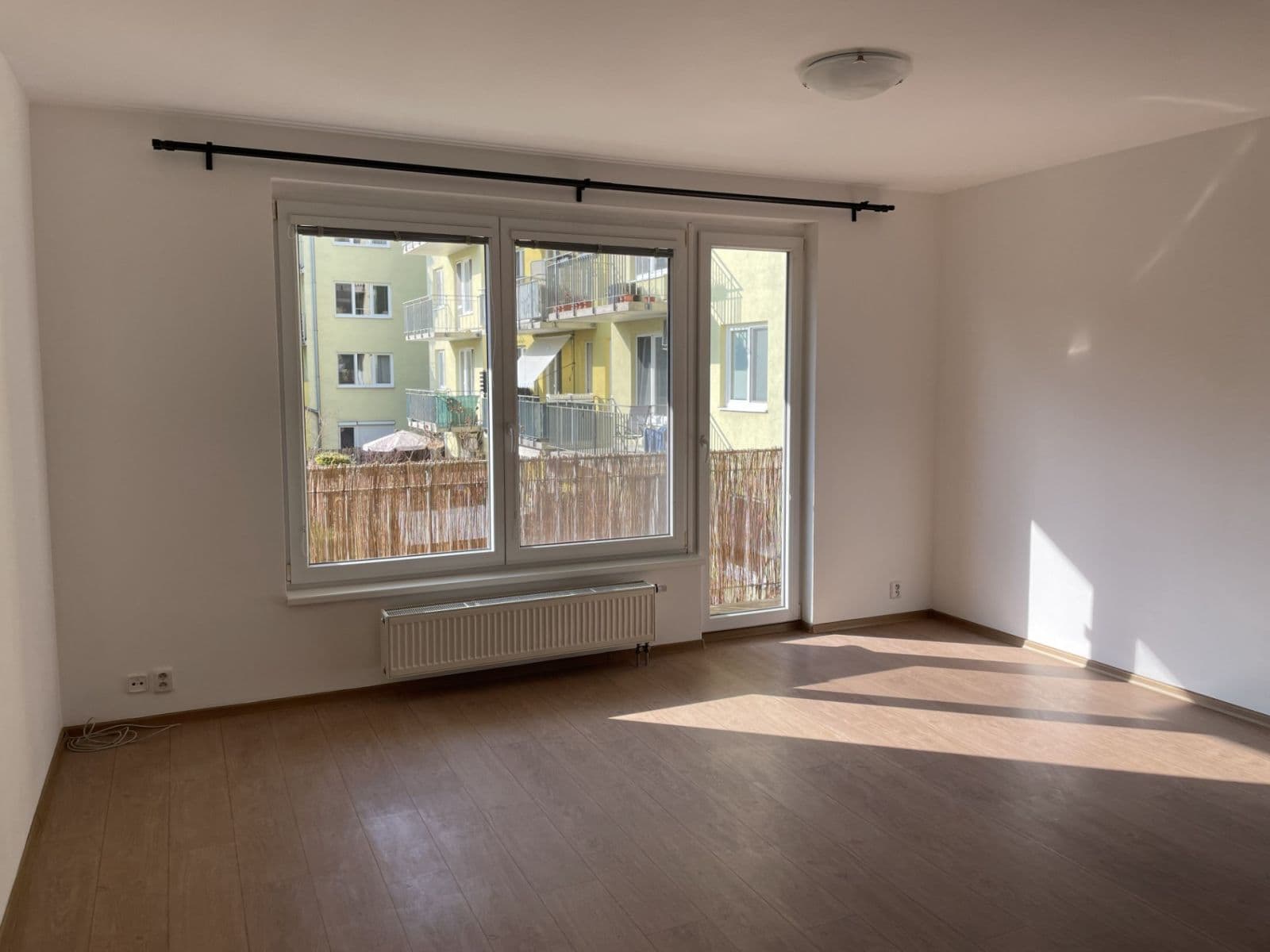1 bedroom with open-plan kitchen flat to rent, 60 m², Blachutova, Prague, Prague 1 bedroom with open-plan kitchen flat to rent, 60 m², Blachutova, Prague, Prague