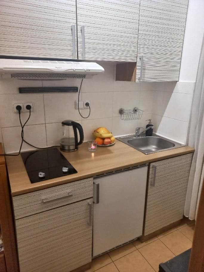 Studio flat to rent, 35 m², V Horní Stromce, Prague, Prague Studio flat to rent, 35 m², V Horní Stromce, Prague, Prague