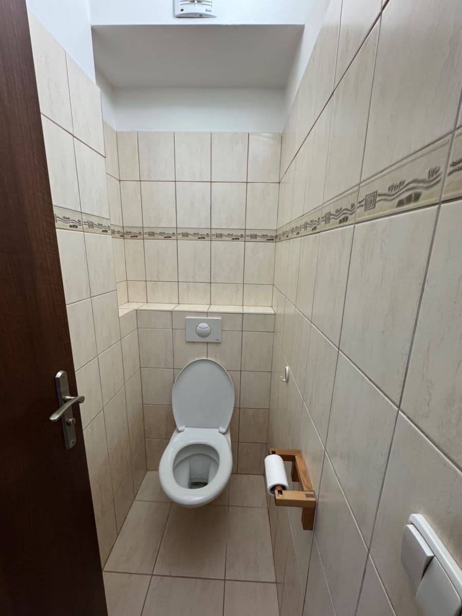 2 bedroom with open-plan kitchen flat to rent, 75 m², Chelčického, Kolín, Středočeský Region 2 bedroom with open-plan kitchen flat to rent, 75 m², Chelčického, Kolín, Středočeský Region