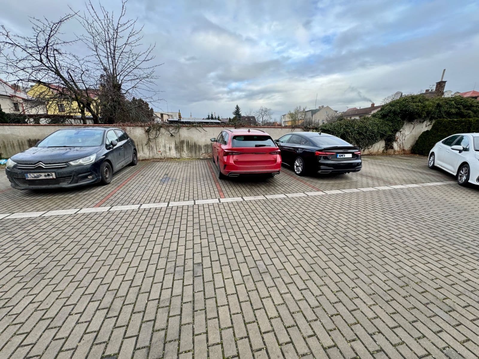 2 bedroom with open-plan kitchen flat to rent, 75 m², Chelčického, Kolín, Středočeský Region 2 bedroom with open-plan kitchen flat to rent, 75 m², Chelčického, Kolín, Středočeský Region