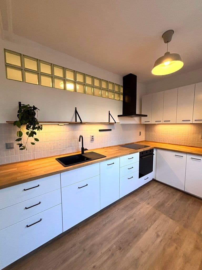 1 bedroom with open-plan kitchen flat to rent, 51 m², Na Okraji, Prague, Prague 1 bedroom with open-plan kitchen flat to rent, 51 m², Na Okraji, Prague, Prague
