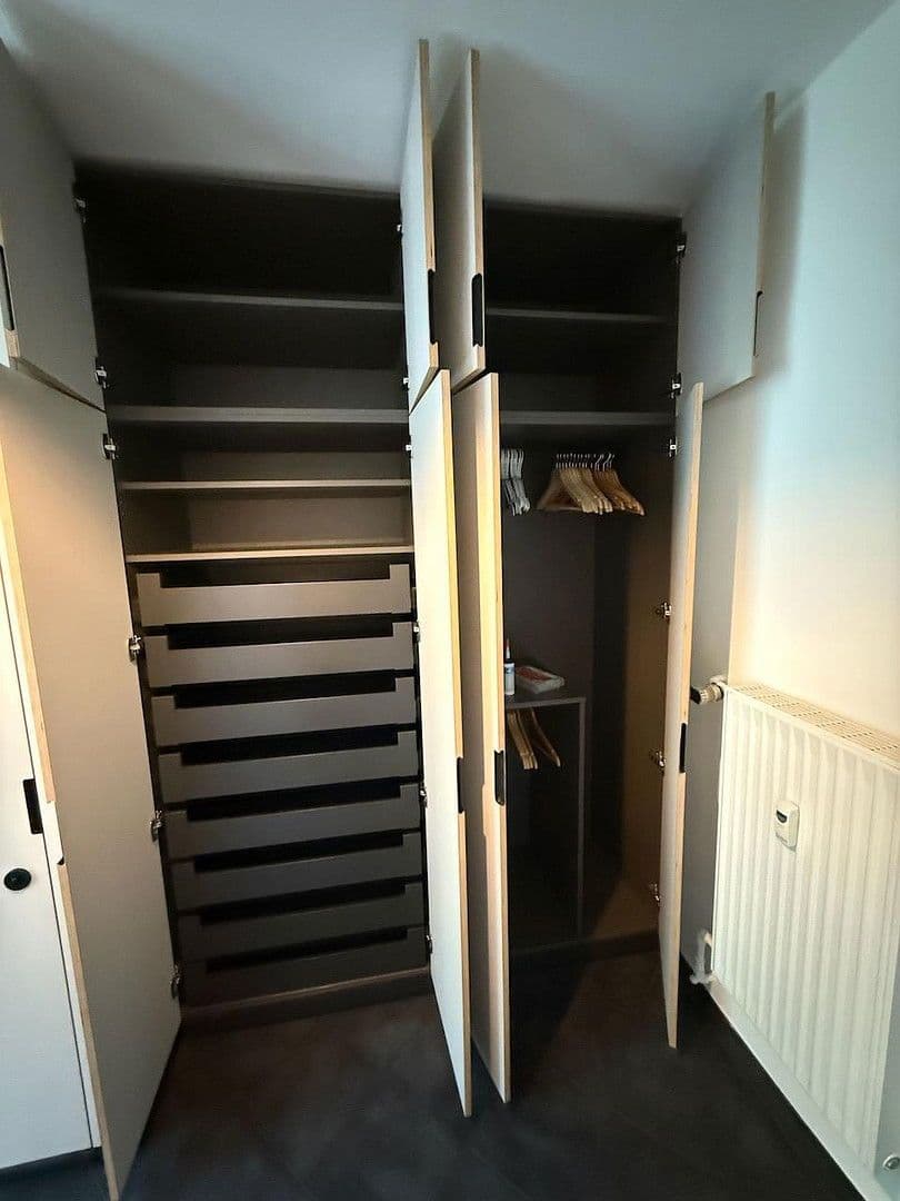 3 bedroom flat to rent, 90 m², Konrad-Adenauer-Ufer 31, Köln, North Rhine-Westphalia 3 bedroom flat to rent, 90 m², Konrad-Adenauer-Ufer 31, Köln, North Rhine-Westphalia