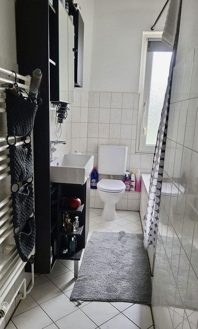 2 bedroom with open-plan kitchen flat to rent, 91 m², Gronaustraße 99, Wuppertal, North Rhine-Westphalia 2 bedroom with open-plan kitchen flat to rent, 91 m², Gronaustraße 99, Wuppertal, North Rhine-Westphalia