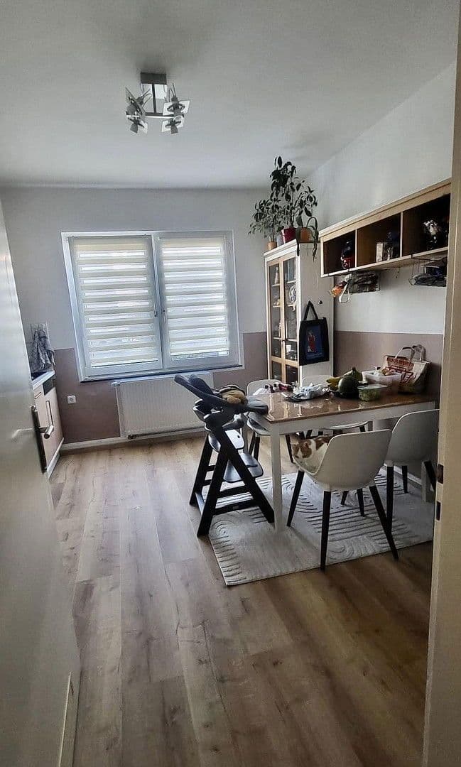 2 bedroom with open-plan kitchen flat to rent, 91 m², Gronaustraße 99, Wuppertal, North Rhine-Westphalia 2 bedroom with open-plan kitchen flat to rent, 91 m², Gronaustraße 99, Wuppertal, North Rhine-Westphalia