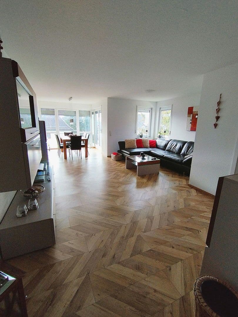 2 bedroom with open-plan kitchen flat to rent, 85 m², Ebersbach an der Fils, Baden-Württemberg 2 bedroom with open-plan kitchen flat to rent, 85 m², Ebersbach an der Fils, Baden-Württemberg