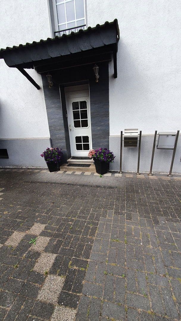 1 bedroom with open-plan kitchen flat to rent, 71 m², Duisburg, North Rhine-Westphalia 1 bedroom with open-plan kitchen flat to rent, 71 m², Duisburg, North Rhine-Westphalia