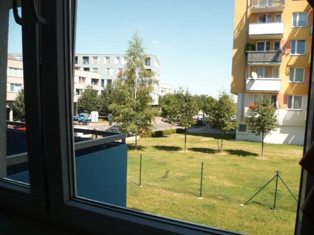 1 bedroom with open-plan kitchen flat to rent, 48 m², Zlonická, Prague, Prague 1 bedroom with open-plan kitchen flat to rent, 48 m², Zlonická, Prague, Prague