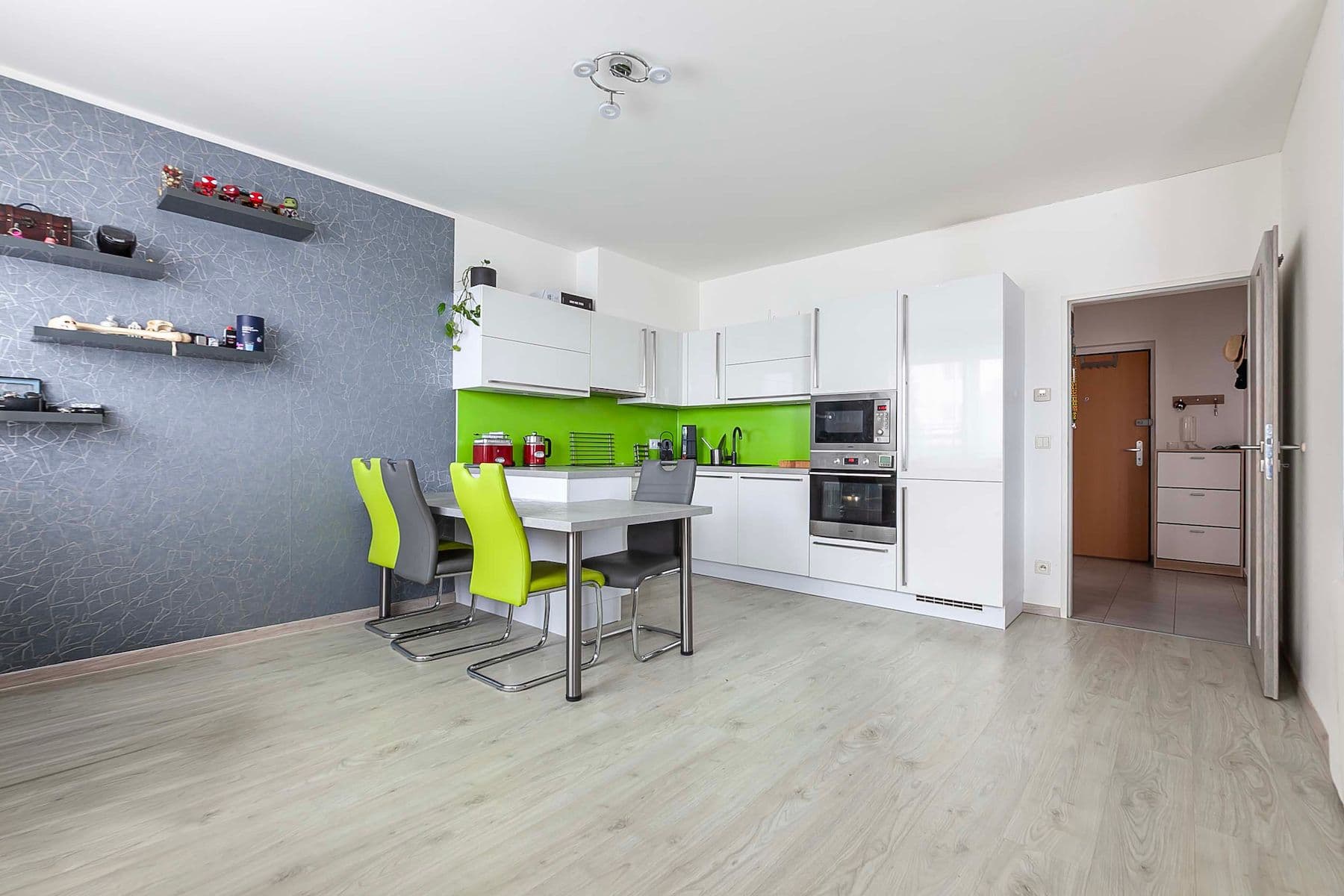 1 bedroom with open-plan kitchen flat for sale, 82 m², Ecksteinova, Chýně, Středočeský Region 1 bedroom with open-plan kitchen flat for sale, 82 m², Ecksteinova, Chýně, Středočeský Region