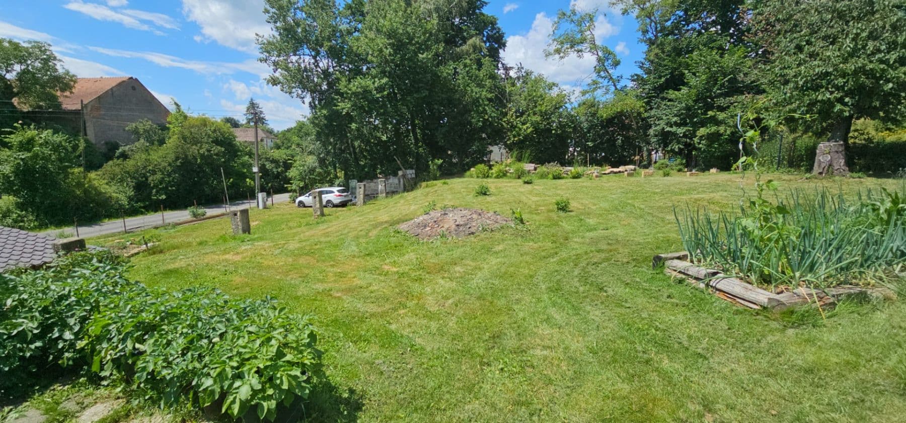 plot for sale, 700 m², Katusice, Středočeský Region plot for sale, 700 m², Katusice, Středočeský Region