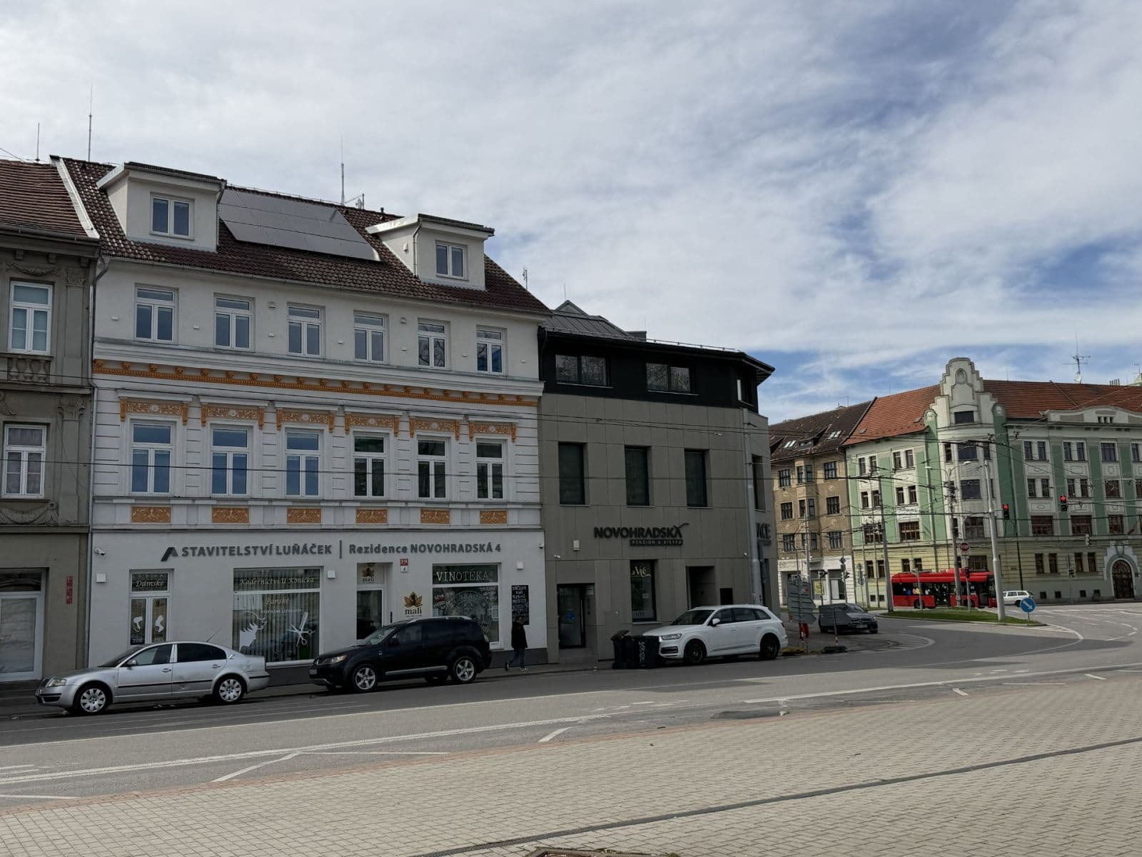 3 bedroom with open-plan kitchen flat to rent, 130 m², Novohradská, České Budějovice, Jihočeský Region 3 bedroom with open-plan kitchen flat to rent, 130 m², Novohradská, České Budějovice, Jihočeský Region