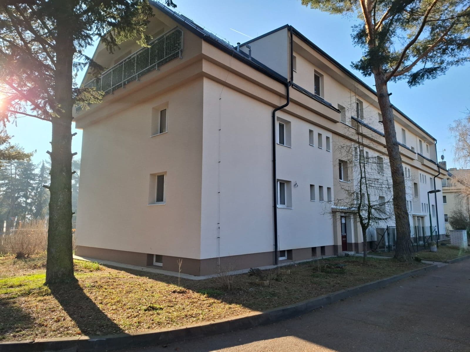 3 bedroom flat to rent, 73 m², Klecany, Středočeský Region 3 bedroom flat to rent, 73 m², Klecany, Středočeský Region