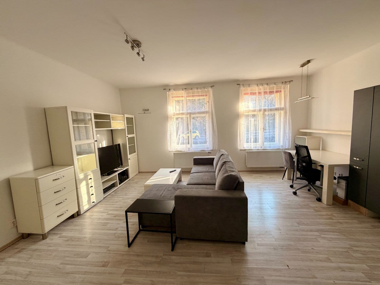 1 bedroom with open-plan kitchen flat to rent, 51 m², U Blaženky, Prague, Prague 1 bedroom with open-plan kitchen flat to rent, 51 m², U Blaženky, Prague, Prague