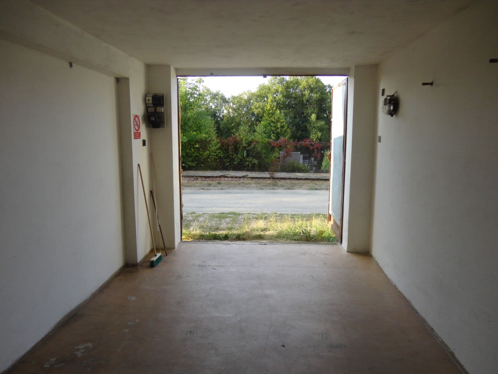 garage to rent, 20 m², Balbínova, Brno, Jihomoravský Region garage to rent, 20 m², Balbínova, Brno, Jihomoravský Region