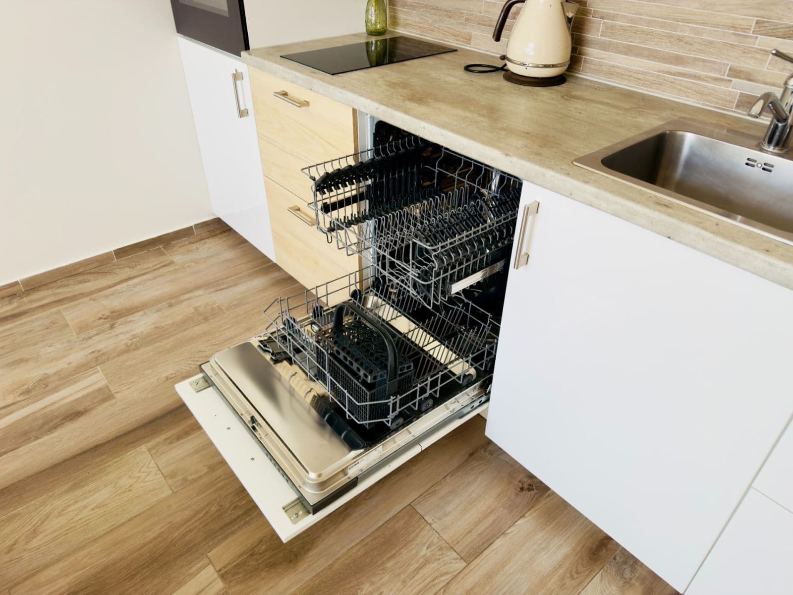 1 bedroom with open-plan kitchen flat to rent, 42 m², Pod Zvonařkou, Prague, Prague 1 bedroom with open-plan kitchen flat to rent, 42 m², Pod Zvonařkou, Prague, Prague