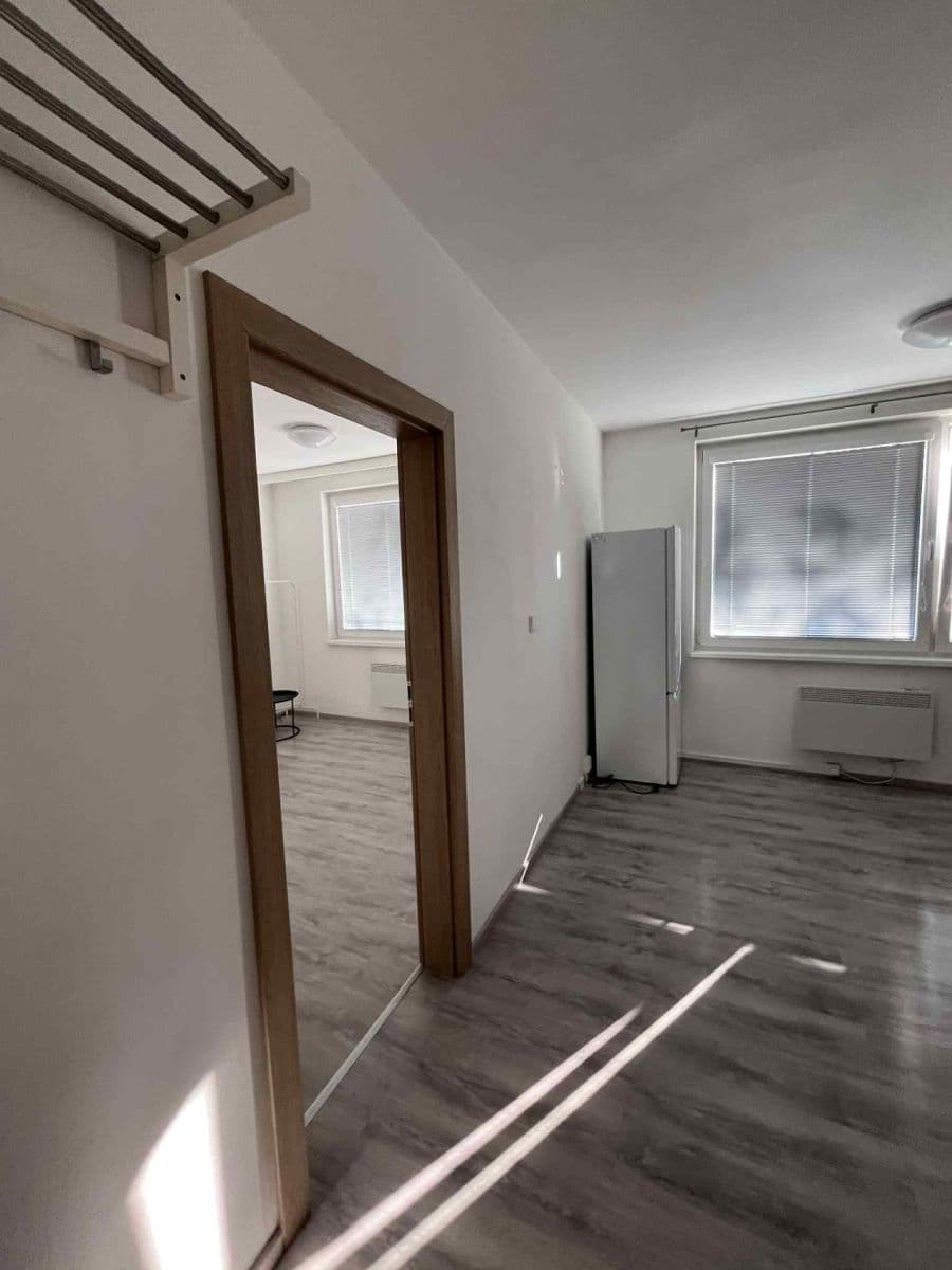 1 bedroom flat to rent, 33 m², Nádražní, Hrušovany nad Jevišovkou, Jihomoravský Region 1 bedroom flat to rent, 33 m², Nádražní, Hrušovany nad Jevišovkou, Jihomoravský Region