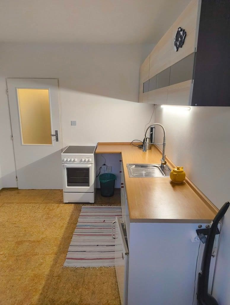 1 bedroom flat to rent, 37 m², Bellušova, Prague, Prague 1 bedroom flat to rent, 37 m², Bellušova, Prague, Prague