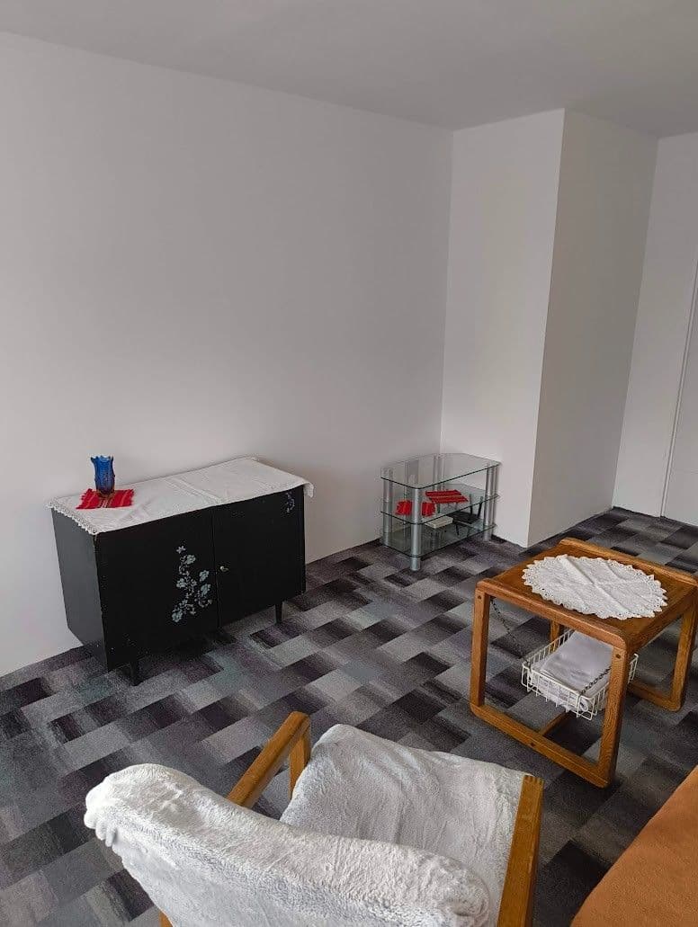 1 bedroom flat to rent, 37 m², Bellušova, Prague, Prague 1 bedroom flat to rent, 37 m², Bellušova, Prague, Prague