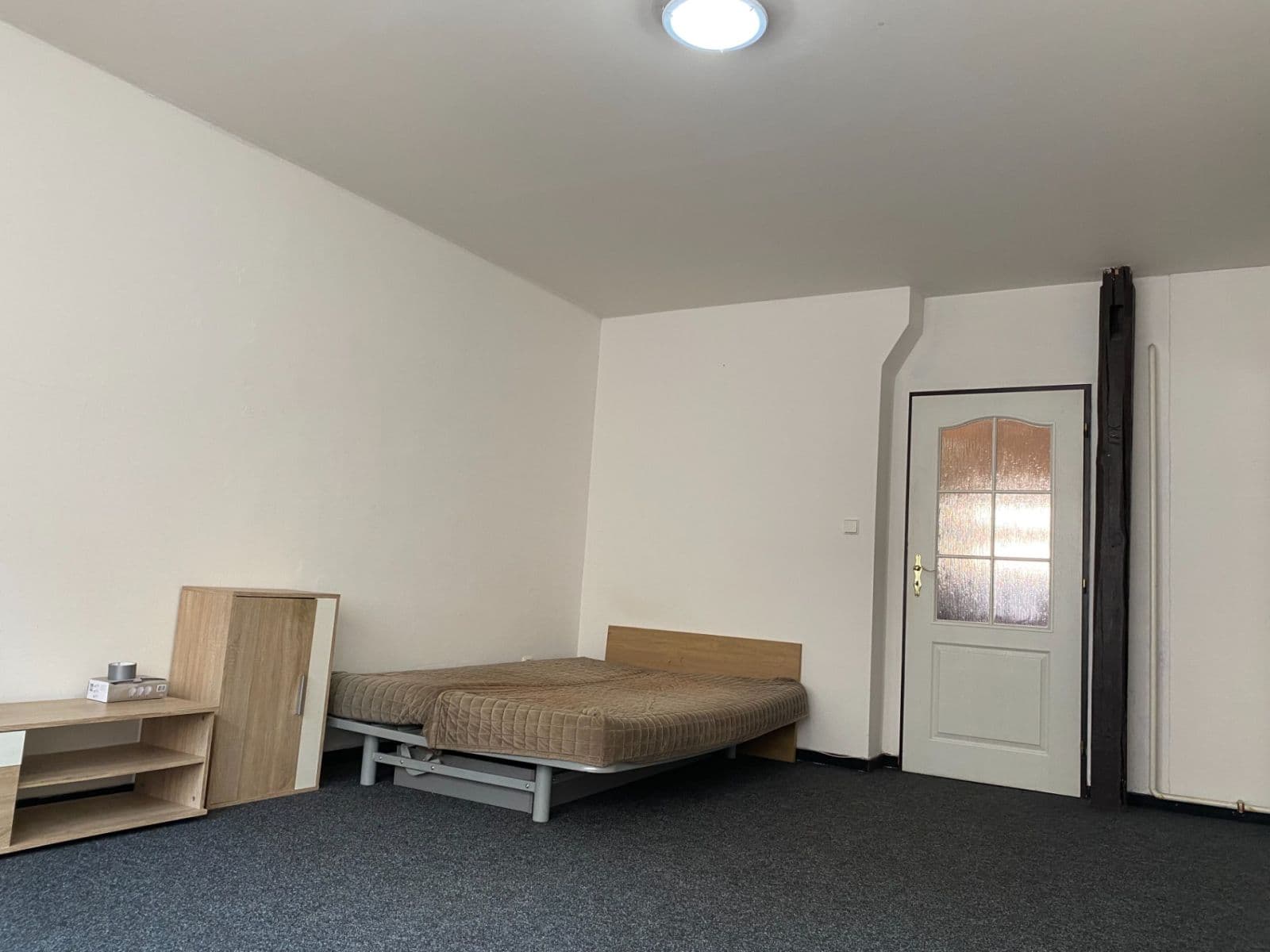 1 bedroom with open-plan kitchen flat to rent, 51 m², Plzeňská, Prague, Prague 1 bedroom with open-plan kitchen flat to rent, 51 m², Plzeňská, Prague, Prague