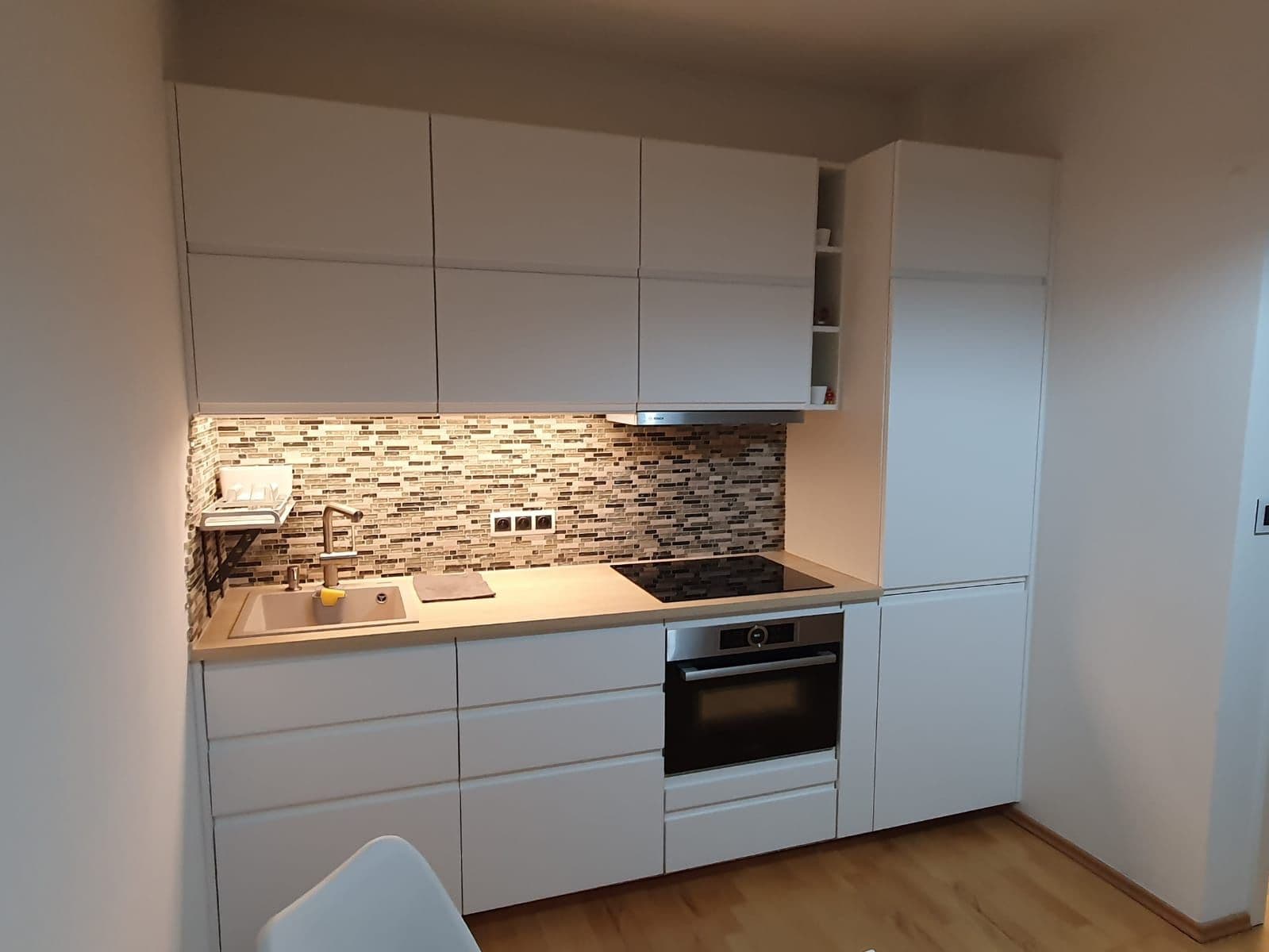 1 bedroom with open-plan kitchen flat to rent, 41 m², Na Rovnosti, Prague, Prague 1 bedroom with open-plan kitchen flat to rent, 41 m², Na Rovnosti, Prague, Prague