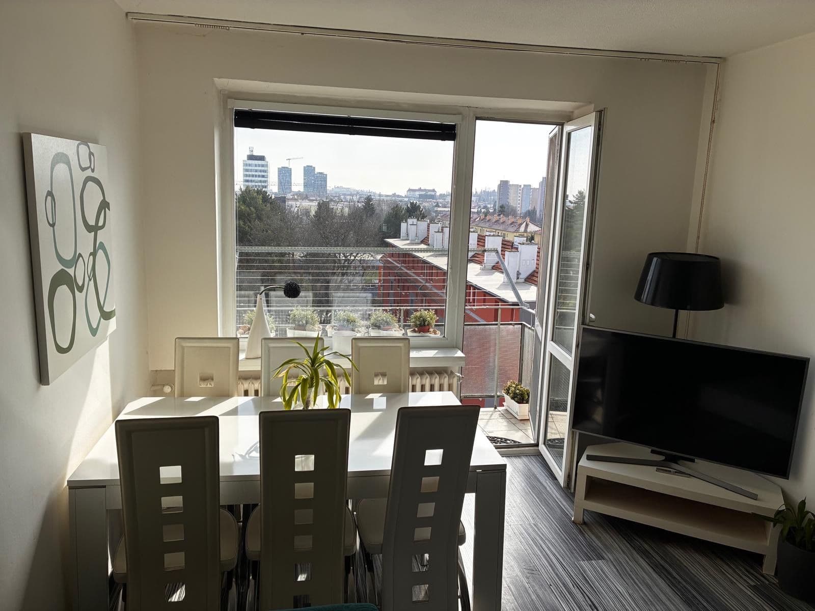 3 bedroom flat to rent, 75 m², Svatopluka Čecha, Brno, Jihomoravský Region 3 bedroom flat to rent, 75 m², Svatopluka Čecha, Brno, Jihomoravský Region